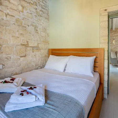 Apartment Lakka Stone House 1